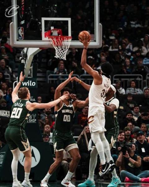 雄鹿vs骑士预测,雄鹿与骑士连续打两场吗?