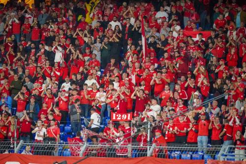 拜仁女足3比1巴萨女足阵容，拜仁30巴萨阵容？