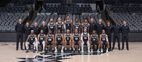 18年马刺阵容马刺队员，马刺18年季后赛对阵？