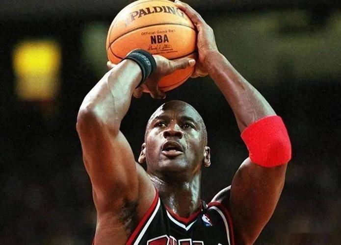 乔丹多少磅？乔丹体重几磅？